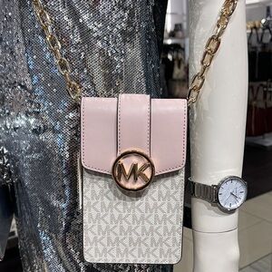 Michael Kors Carmen Small Logo Smartphone Crossbody Bag
Powder Blush Multi 
NWT